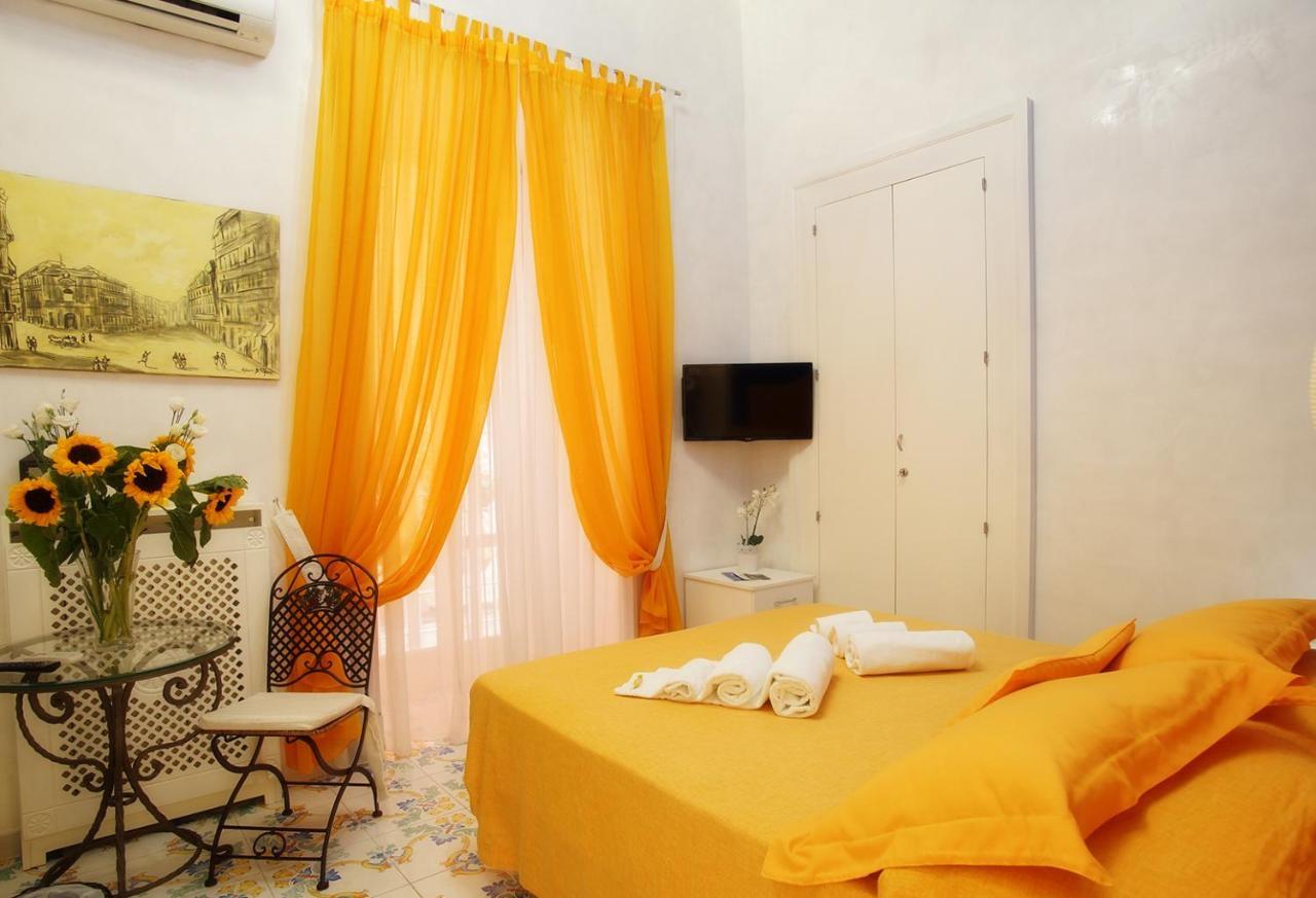 Bed & Breakfast Le Vie Di Napoli